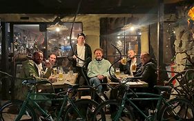 Worldtreck Dinner & Guesthouse Pise